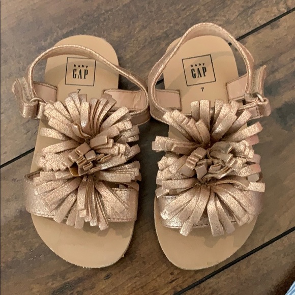 EUC Baby Gap Dress and Sandle Set - Picture 4 of 6